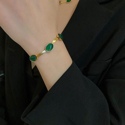 Emerald Grace Jewellery Set